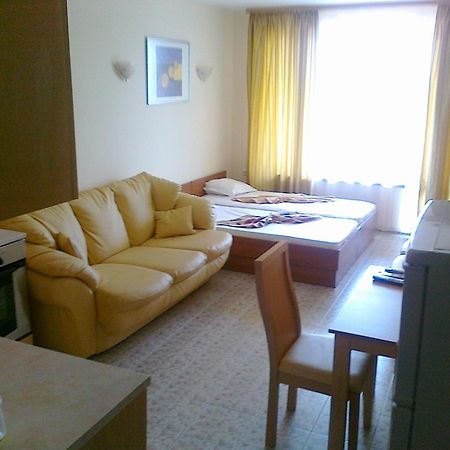 Sb Rentals Apartments In Royal Dreams Complex サニービーチ エクステリア 写真