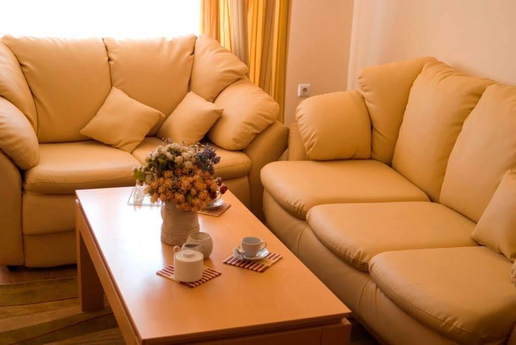 Sb Rentals Apartments In Royal Dreams Complex サニービーチ エクステリア 写真