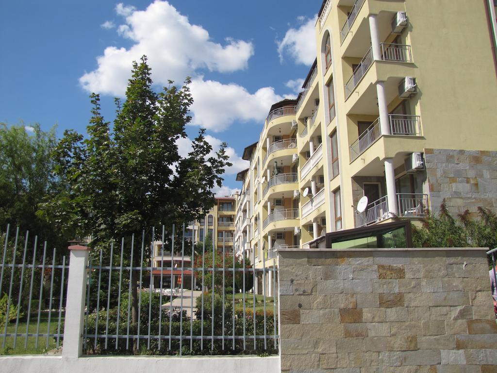 Sb Rentals Apartments In Royal Dreams Complex サニービーチ エクステリア 写真