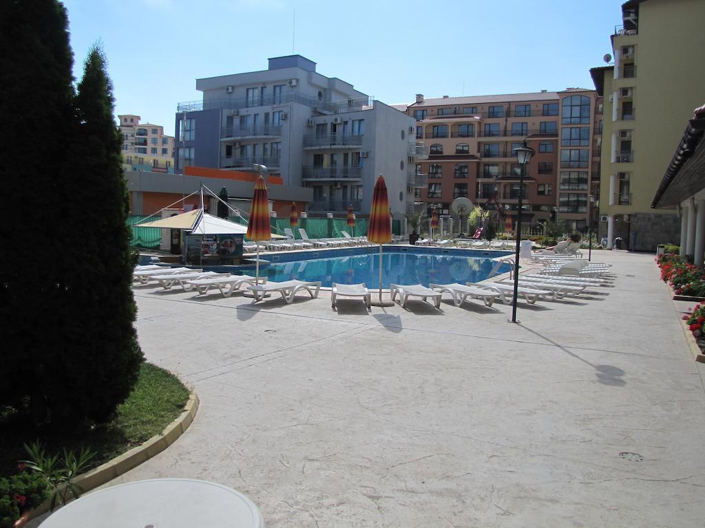 Sb Rentals Apartments In Royal Dreams Complex サニービーチ エクステリア 写真